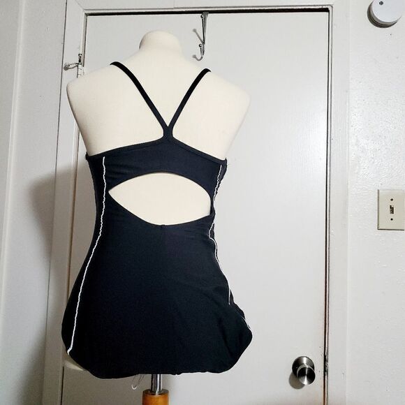 Catalina Blue and White Asymmetric Print Size Large - Picture 5 of 10